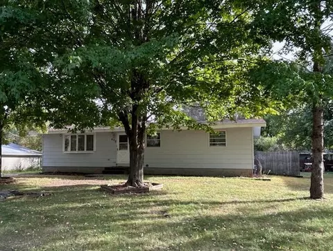 630 N 5th St, New Richmond, WI 54017