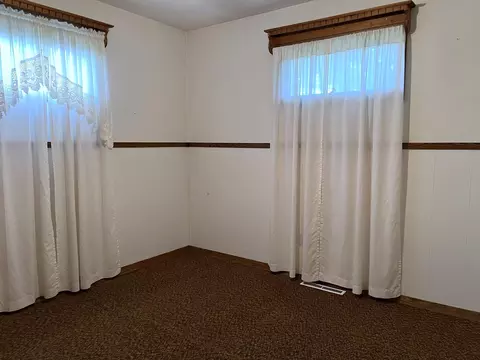 660 Miller Ave, Windom, MN 56101 photo 20