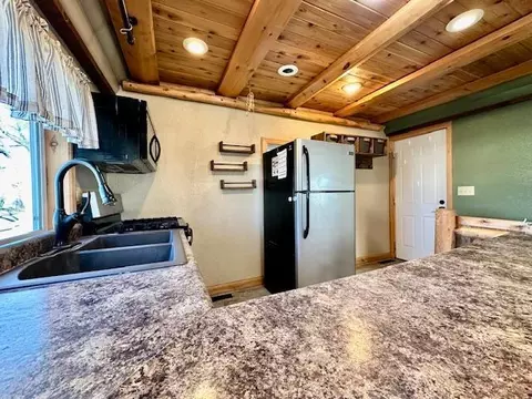 514 Maple Dr, Spring Grove, MN 55974 photo 3
