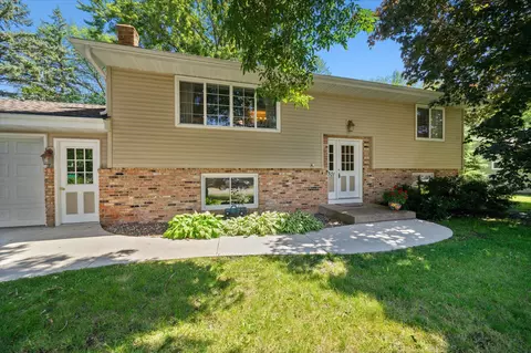 301 Ramey Rd, Maple Lake, MN 55358