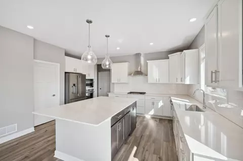 8873 Donax Row, Woodbury, MN 55129