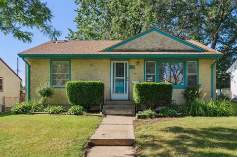 1638 Hoyt Ave E, Saint Paul, MN 55106