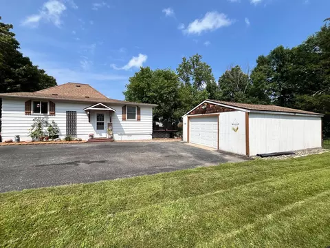 81 Rose Ave S, Maple Lake, MN 55358