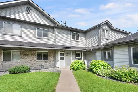3187 Manitou Dr #12, White Bear Lake, MN 55110