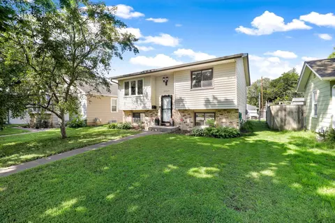 3727 Orchard Ave N, Robbinsdale, MN 55422