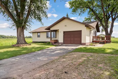 6975 County Road 33, New Germany, MN 55367