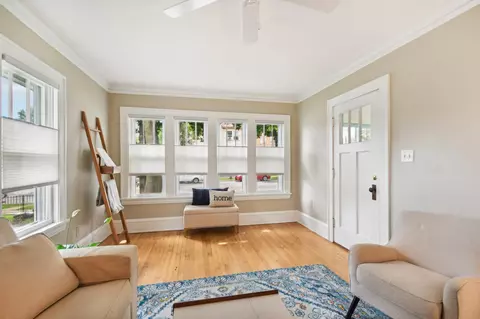 1839 Saint Clair Ave, Saint Paul, MN 55105
