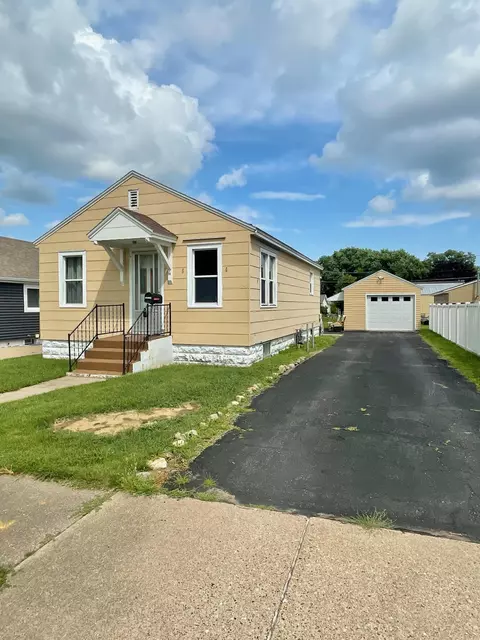 78 Lenox St, Winona, MN 55987