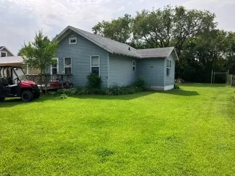 114 Peterson Ave, Henning, MN 56551