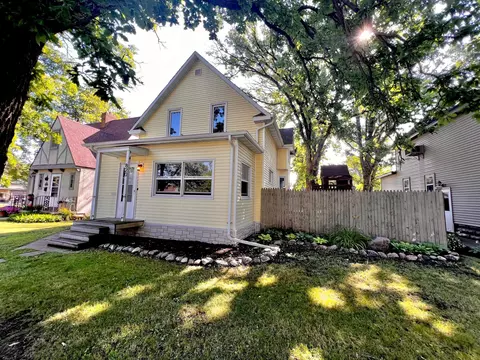820 Main Ave N, Thief River Falls, MN 56701