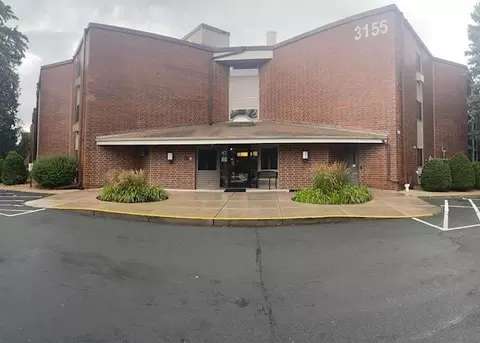 3155 Coachman Rd #415, Eagan, MN 55121