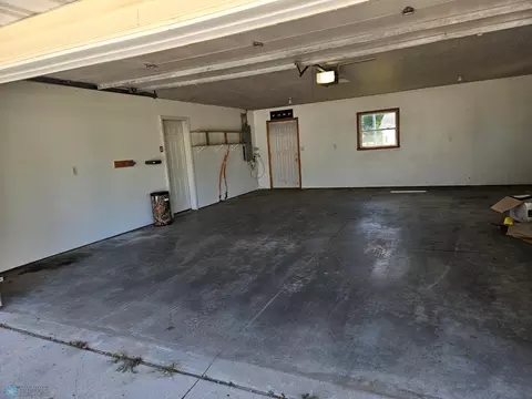 207 4th St SE, Ulen, MN 56585 photo 3