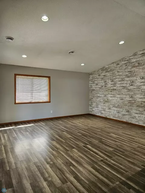 207 4th St SE, Ulen, MN 56585 photo 9