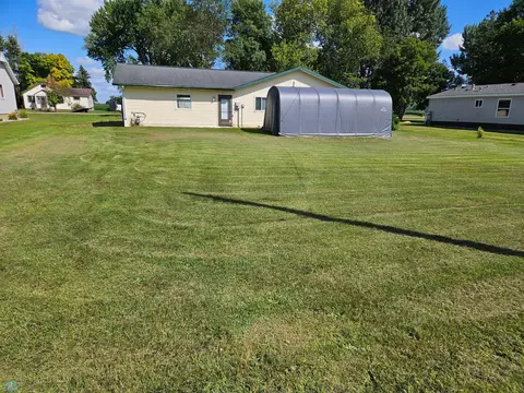 207 4th St SE, Ulen, MN 56585 photo 16