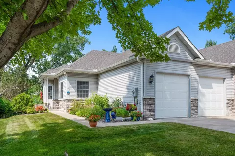 743 Gilfillan Ln, White Bear, MN 55127