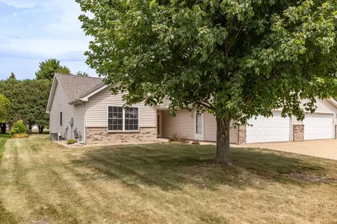 1702 22nd Ave SW, Austin, MN 55912