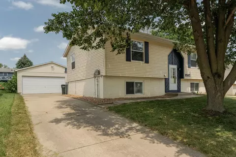 2107 46th St NW, Rochester, MN 55901