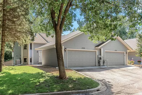 2722 River Woods Ln, Burnsville, MN 55337