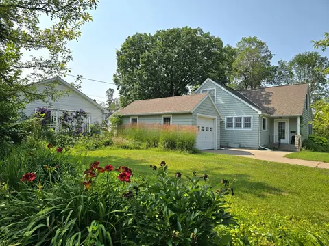 1001 Riverside Dr, International Falls, MN 56649
