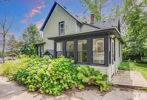 107 Linden St N, Northfield, MN 55057