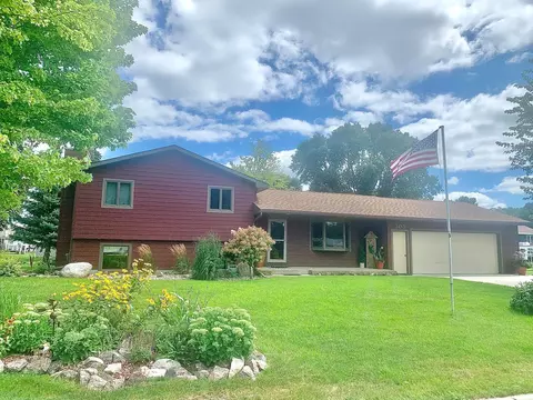 303 Reno Ave N, Canby, MN 56220