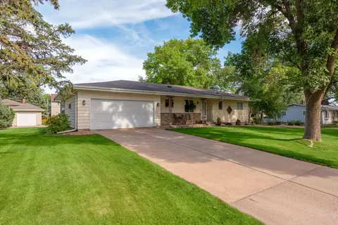 9358 Saratoga Ln N, Maple Grove, MN 55369