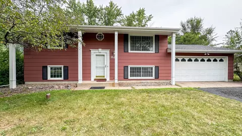827 Halliday Rd, Saint Cloud, MN 56301