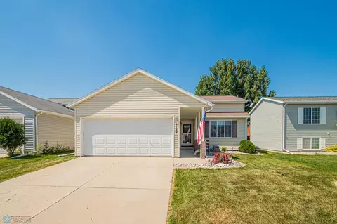 6139 23rd St S, Fargo, ND 58104 photo 2