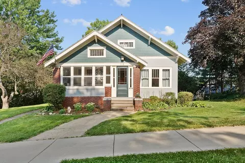 115 1st Ave NW, Faribault, MN 55021