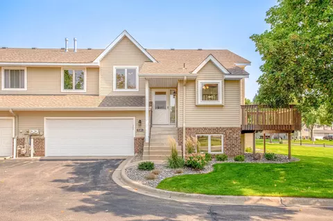 9301 Loch Lomond Ln, Minneapolis, MN 55443
