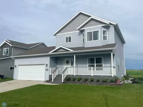 5534 58th St S, Fargo, ND 58104