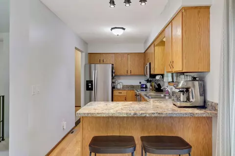 1376 Lakeside Cir, Eagan, MN 55123 photo 9