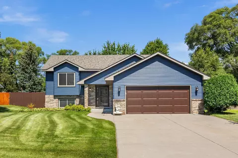 1746 Tipton Cir NW, Elk River, MN 55330