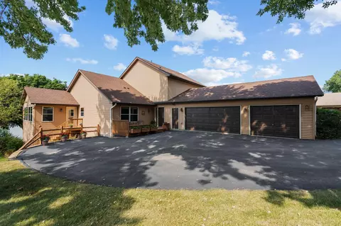 20111 Cedar Lake Trl, Morristown, MN 55052