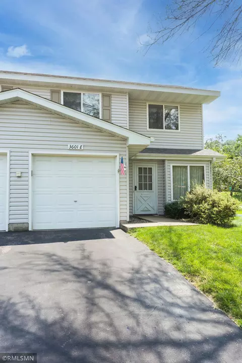 3601 Saint Francis Way #E, Eagan, MN 55123