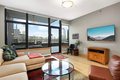 1120 S 2nd St #209, Minneapolis, MN 55415