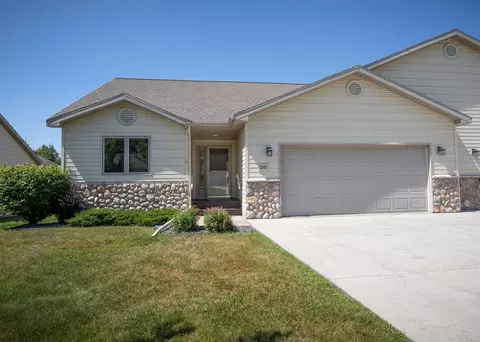 1107 Como Ave, Duluth, MN 55811 photo 2