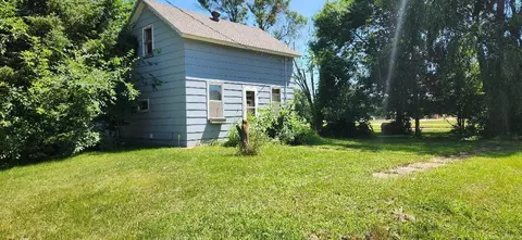 250 3rd Ave NW, Glenville, MN 56036