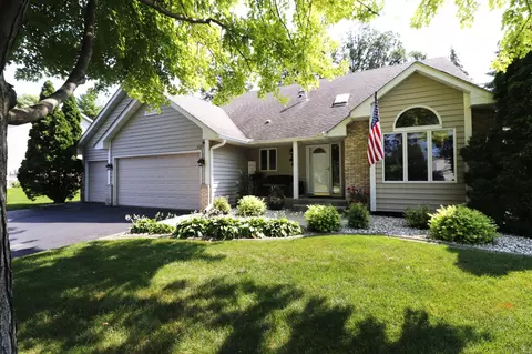 1117 Emerson Ct, Burnsville, MN 55337