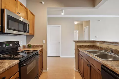 13560 Technology Dr #1304, Eden Prairie, MN 55344