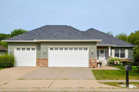 3350 Kosec Dr, Red Wing, MN 55066