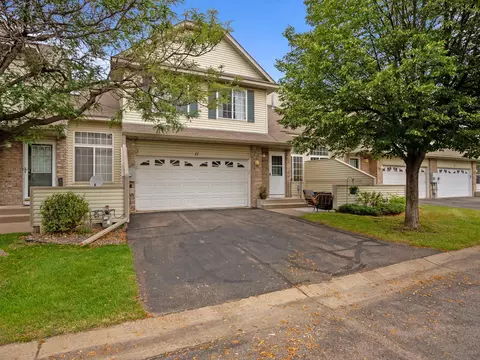 14191 Xenon St NW #11, Ramsey, MN 55303