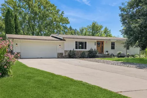 300 Douglas Dr, Buffalo, MN 55313