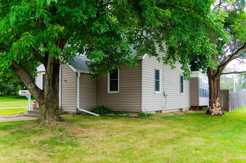 1339 Division St W, Faribault, MN 55021 photo 30