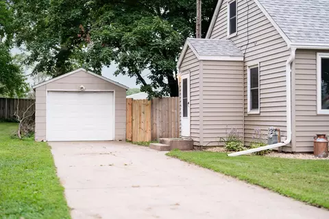 1339 Division St W, Faribault, MN 55021 photo 29