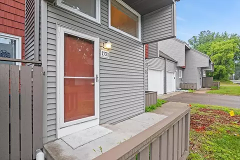 1731 Bluebill Dr, Eagan, MN 55122 photo 2