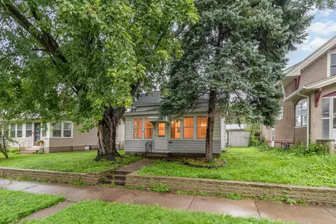 1527 Breda Ave, Saint Paul, MN 55108