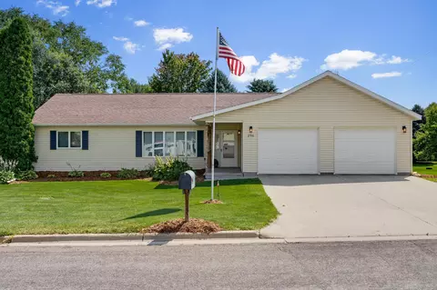 296 5th Ave NW, Spring Grove, MN 55974