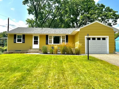 203 Orchard St N, Northfield, MN 55057