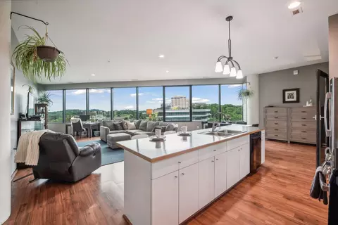 5601 Smetana Dr #508, Minnetonka, MN 55343